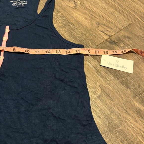 Vera Bradley tank top size large - Picture 7 of 8